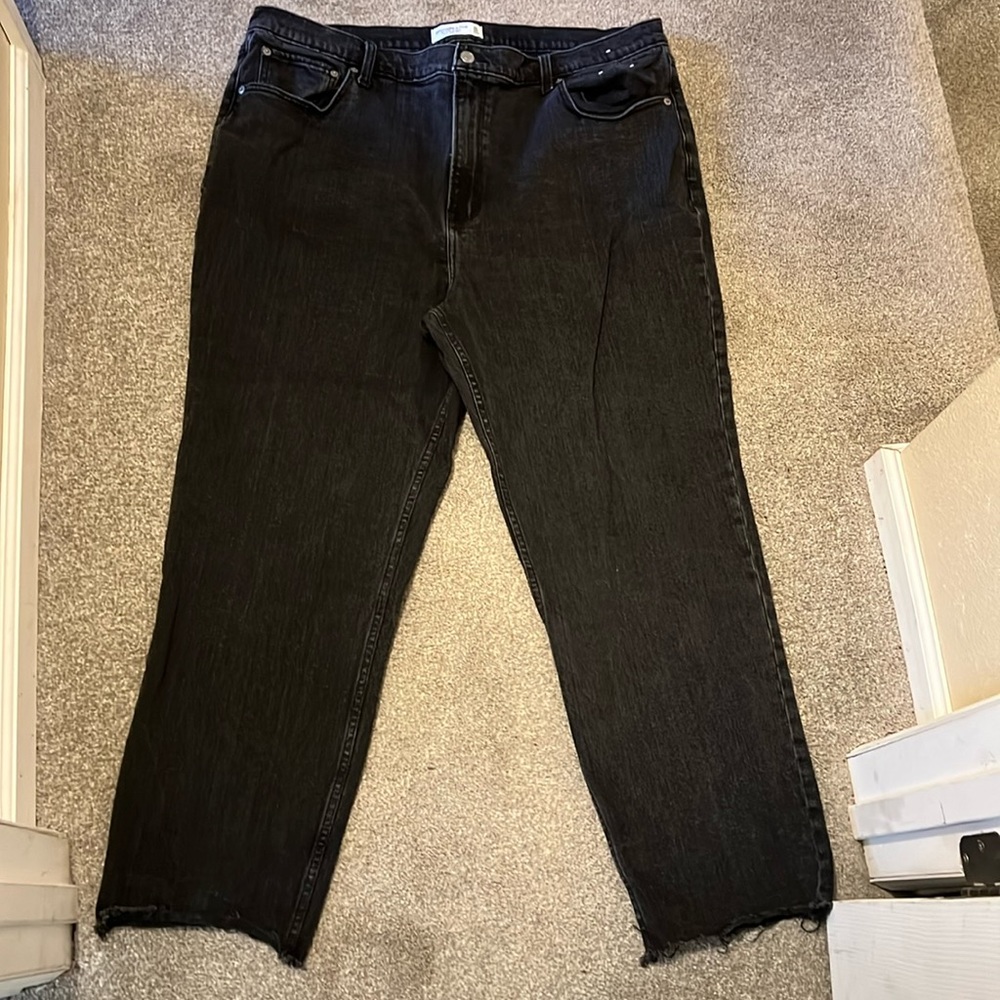 ABERCROMBIE AND FITCH ultra high rise ankle straight jeans- black - sz 35/20